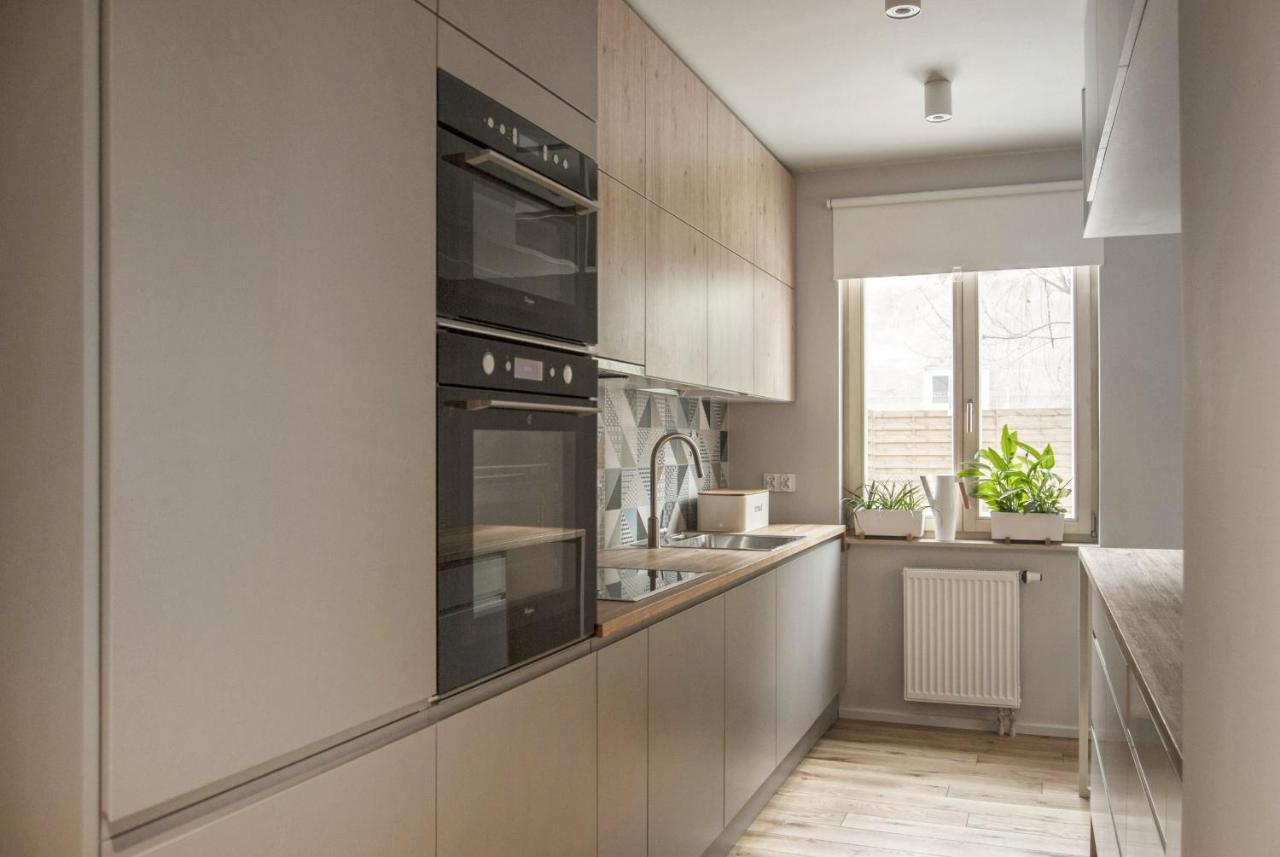 Charming Apartment With Garden, Only 1 Km To Wawel Castle By Noclegi Renters Krasków Eksteriør bilde